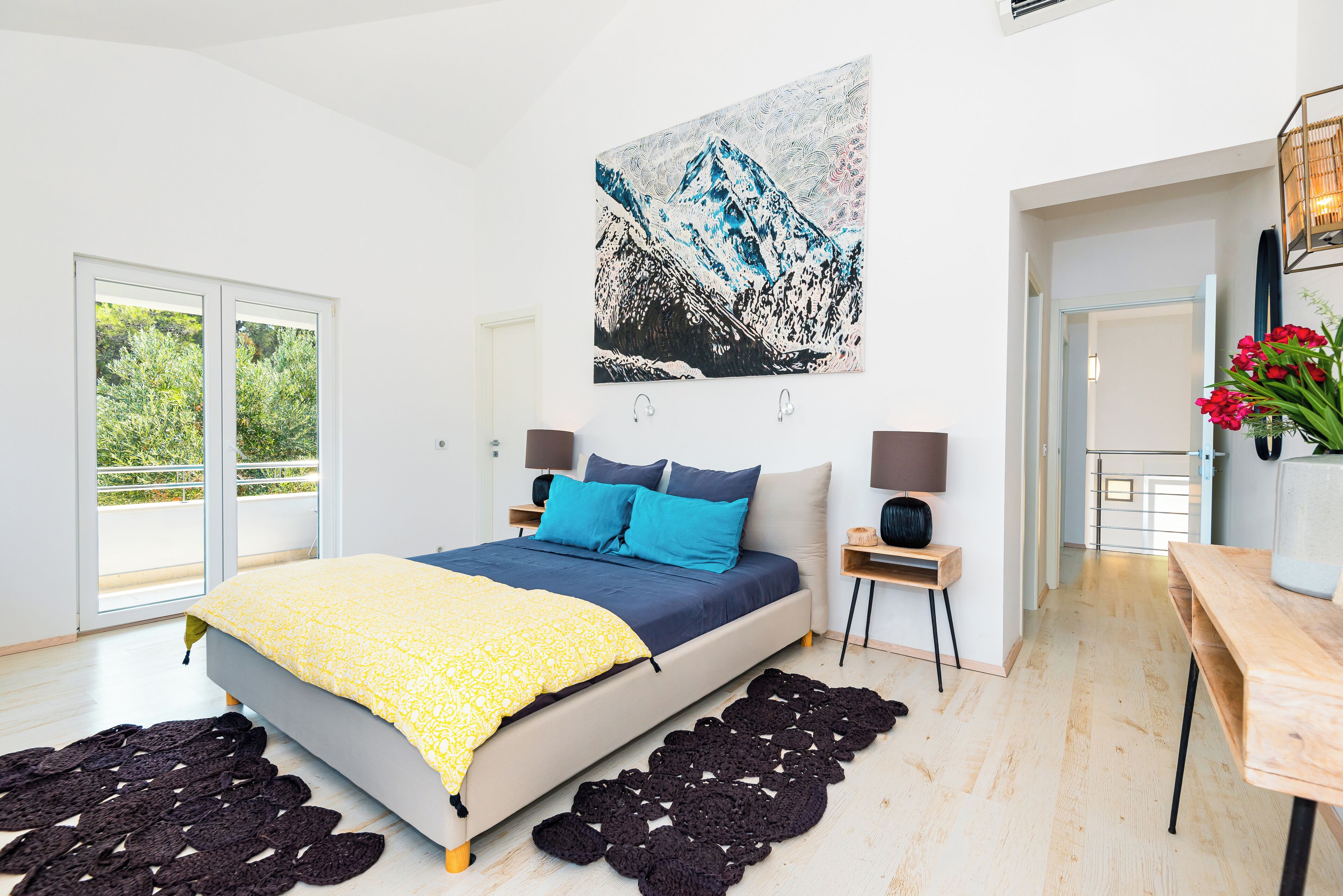 5 bedrooms, in-room safe, iron/ironing board, travel cot