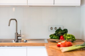 Fridge, microwave, oven, stovetop - Private stone villa on the island for 10 people with pool and sea view (Prvic Luka)