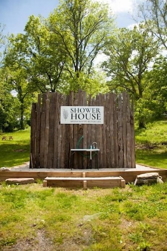 Lost Hill Lake Charming Camper