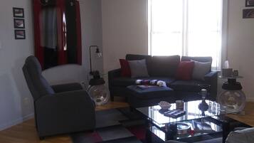 TV connectée, lecteur de DVD, livres, médiathÚque