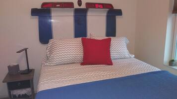 2 dormitoris, escriptori, planxa i posts de planxar i wifi gratuïta