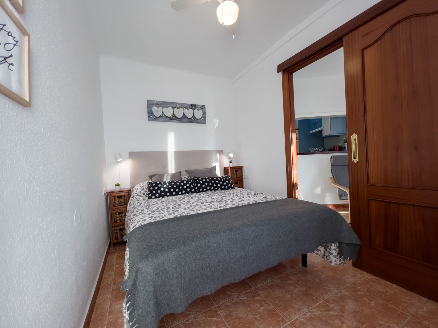 2 bedrooms, iron/ironing board, WiFi