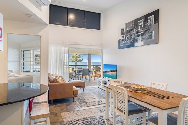 تلفزيون ذكي