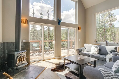 Private Deck: Secluded Fairplay Cabin
