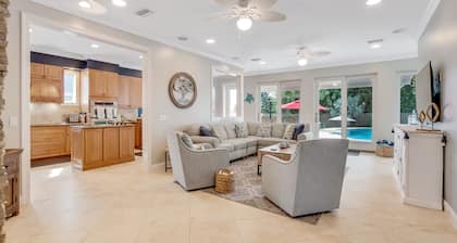 2 mastrs, htd salt lap pool, SPA, 2mins walk to beach - Happy Island Retreat