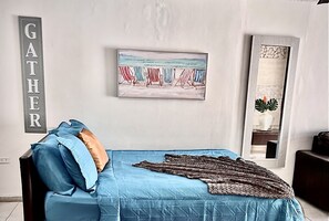1 bedroom, desk, iron/ironing board, free WiFi