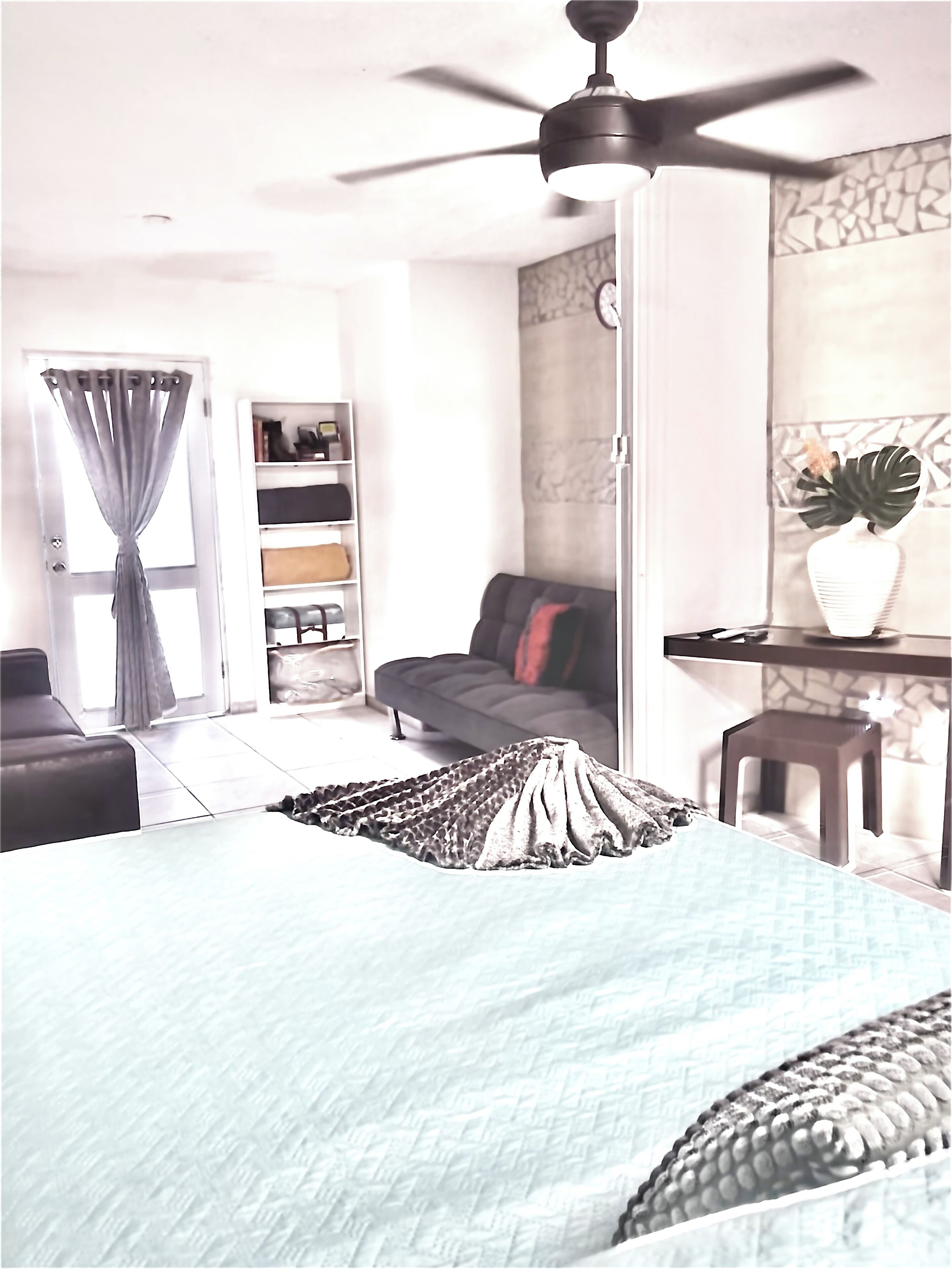 1 chambre, bureau, fer et planche à repasser, Wi-Fi gratuit