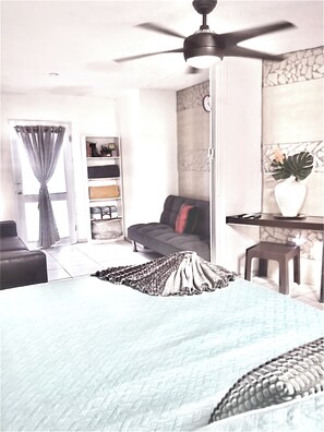 1 bedroom, desk, iron/ironing board, free WiFi