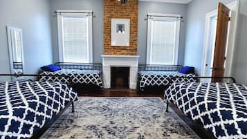 4 bedrooms, iron/ironing board, travel crib, WiFi (free)