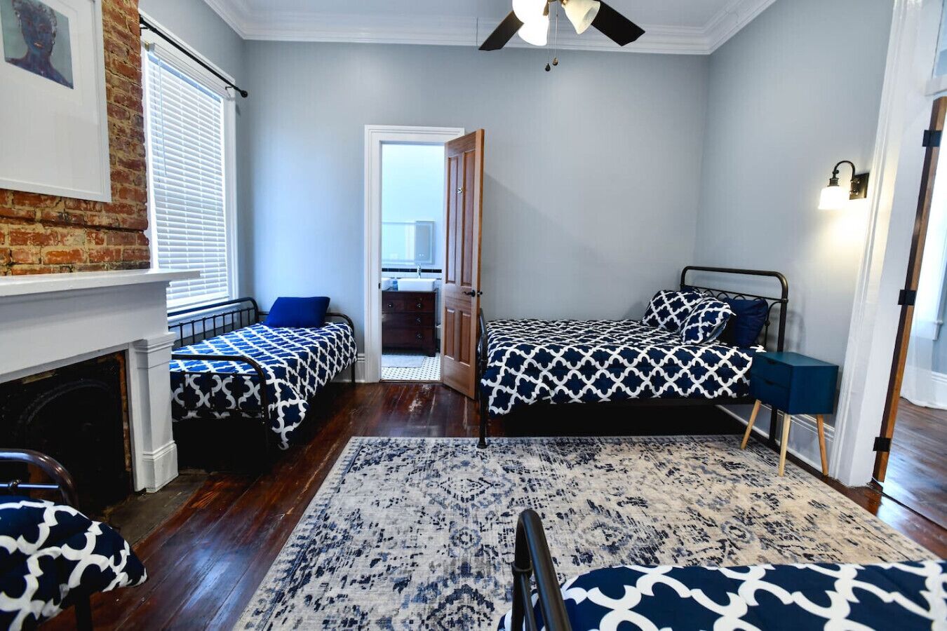 4 Schlafzimmer, Schreibtisch, Bügeleisen/Bügelbrett, Reisekinderbett