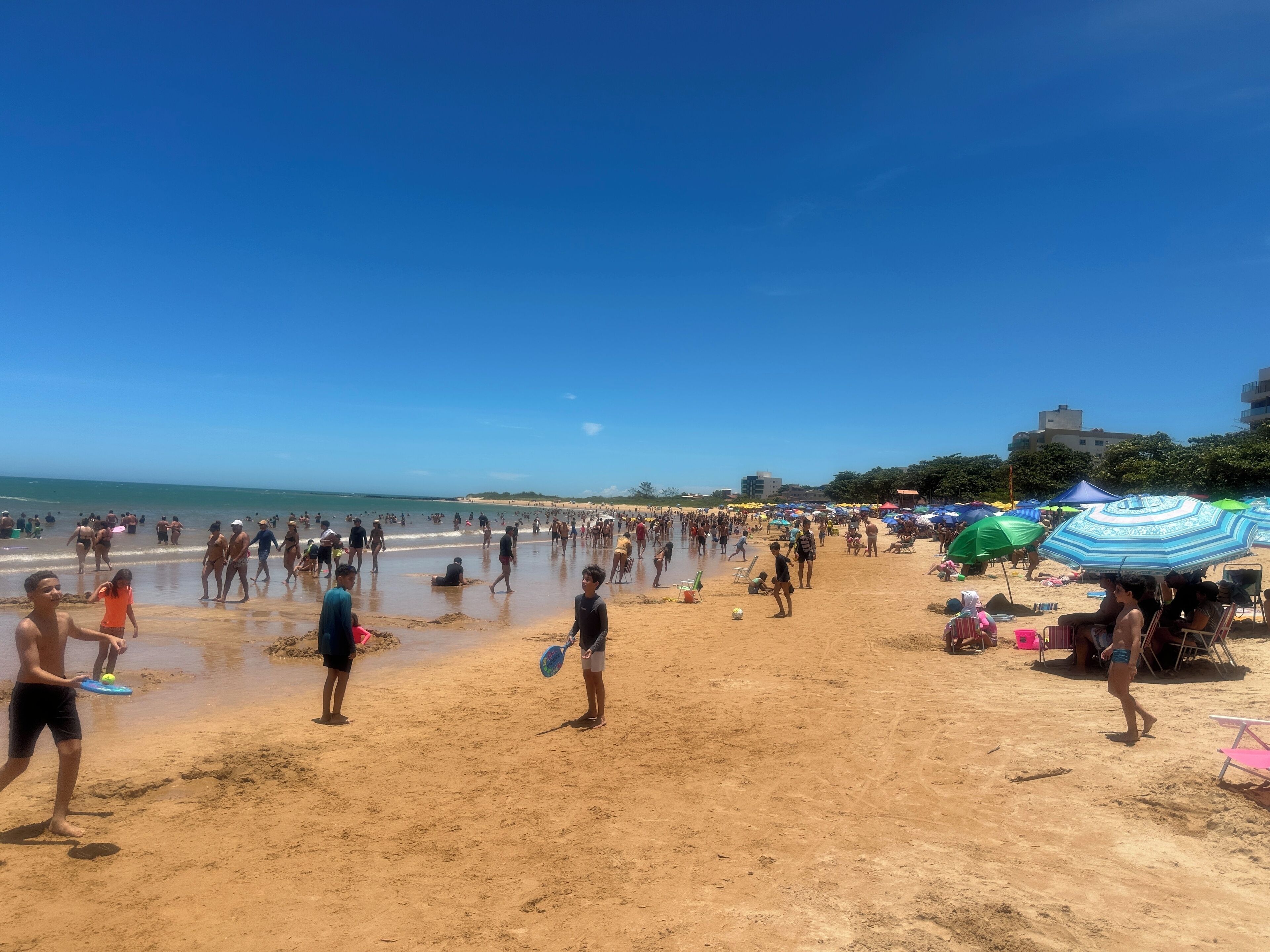 Na praia, 8 bares na praia 