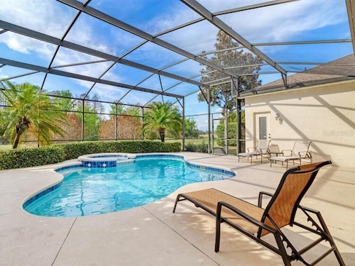 DISNEY THEMED! FREE Pool heat & BBQ, game room, costumes, toys, games, PS4!