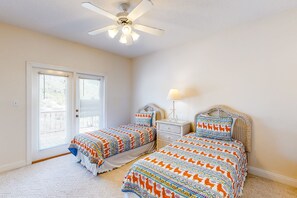 3 makuuhuonetta, silitysrauta/-lauta, Wi-Fi, vuodevaatteet