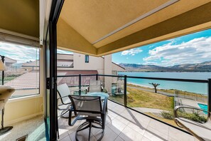 Interior - Lakefront Condo + Loft w/Private Buoy, Shared Pool & Hot Tub and High-Speed WiFi (Chelan)