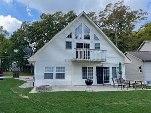 Exterior - Wampler's Lake Cottage (Brooklyn)