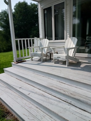 Terrace/patio - Farmstay, 2 bedrooms with 2 private baths, private entrance. (Waldoboro)