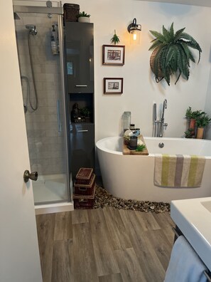 Shower, hair dryer, towels, soap - LAST MINUTE, 14:00! Nauticski Lac Brome, Knowlton *Ski Bromont/Sutton/Orford/O-H (Knowlton)
