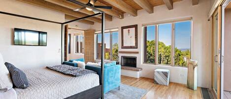 3 slaapkamers, een strijkplank/strijkijzer, wifi, beddengoed