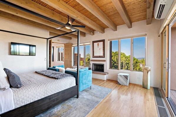 3 habitaciones, tabla de planchar con plancha, wifi y ropa de cama