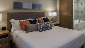 1 bedroom, in-room safe, iron/ironing board, free WiFi