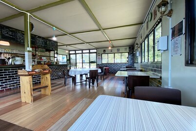 Lily Cottage & Kitchen