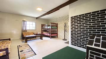 1 bedroom, free WiFi, bed sheets