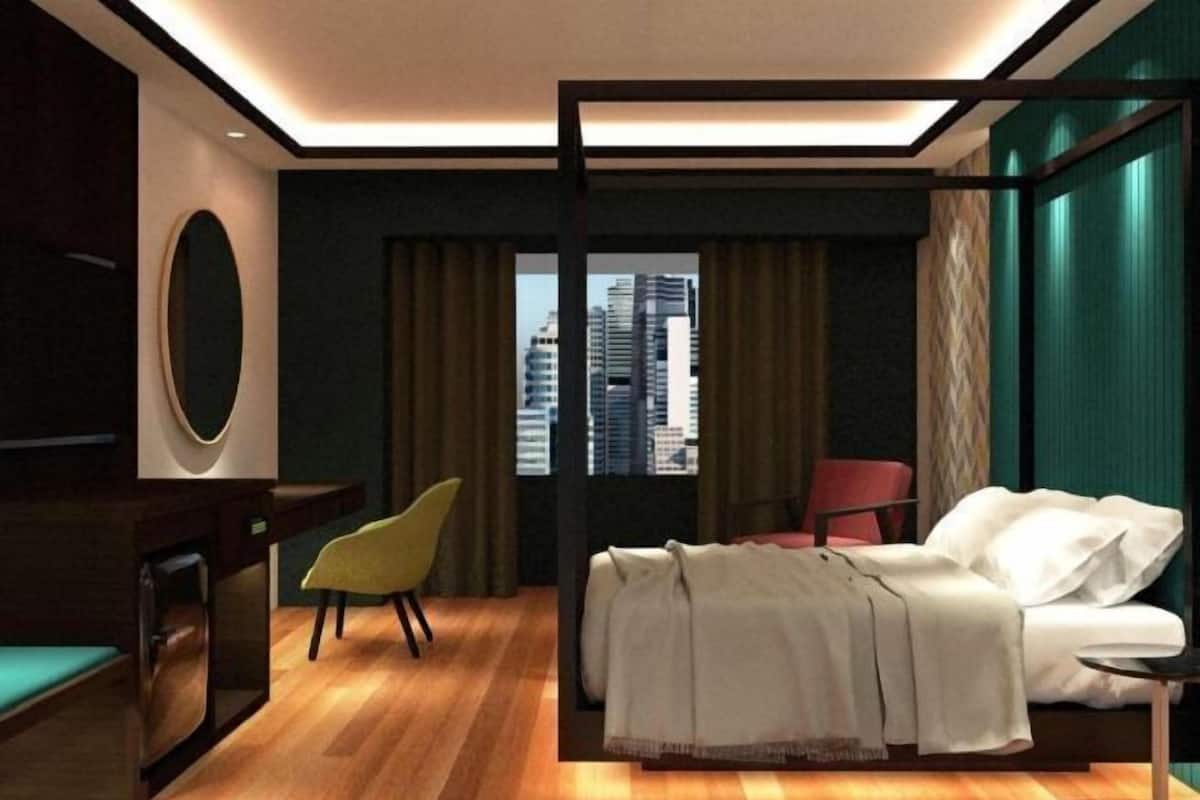 Premium bedding, memory-foam beds, minibar, in-room safe
