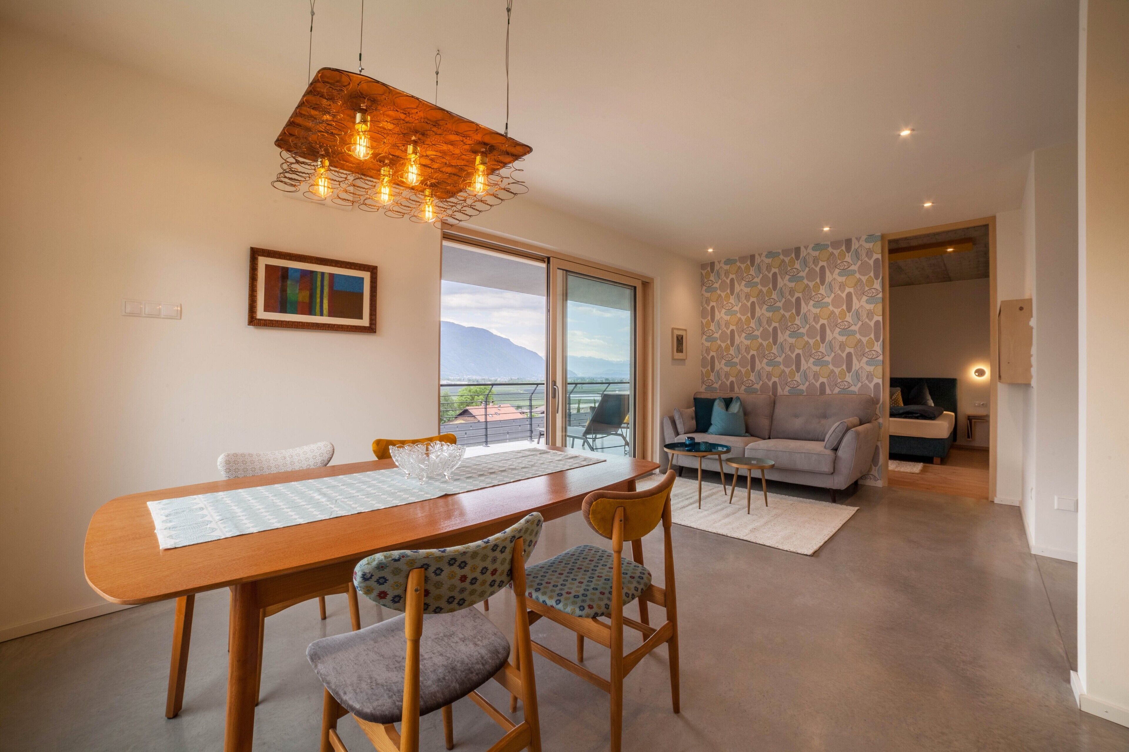 Télévision, table de tennis de table