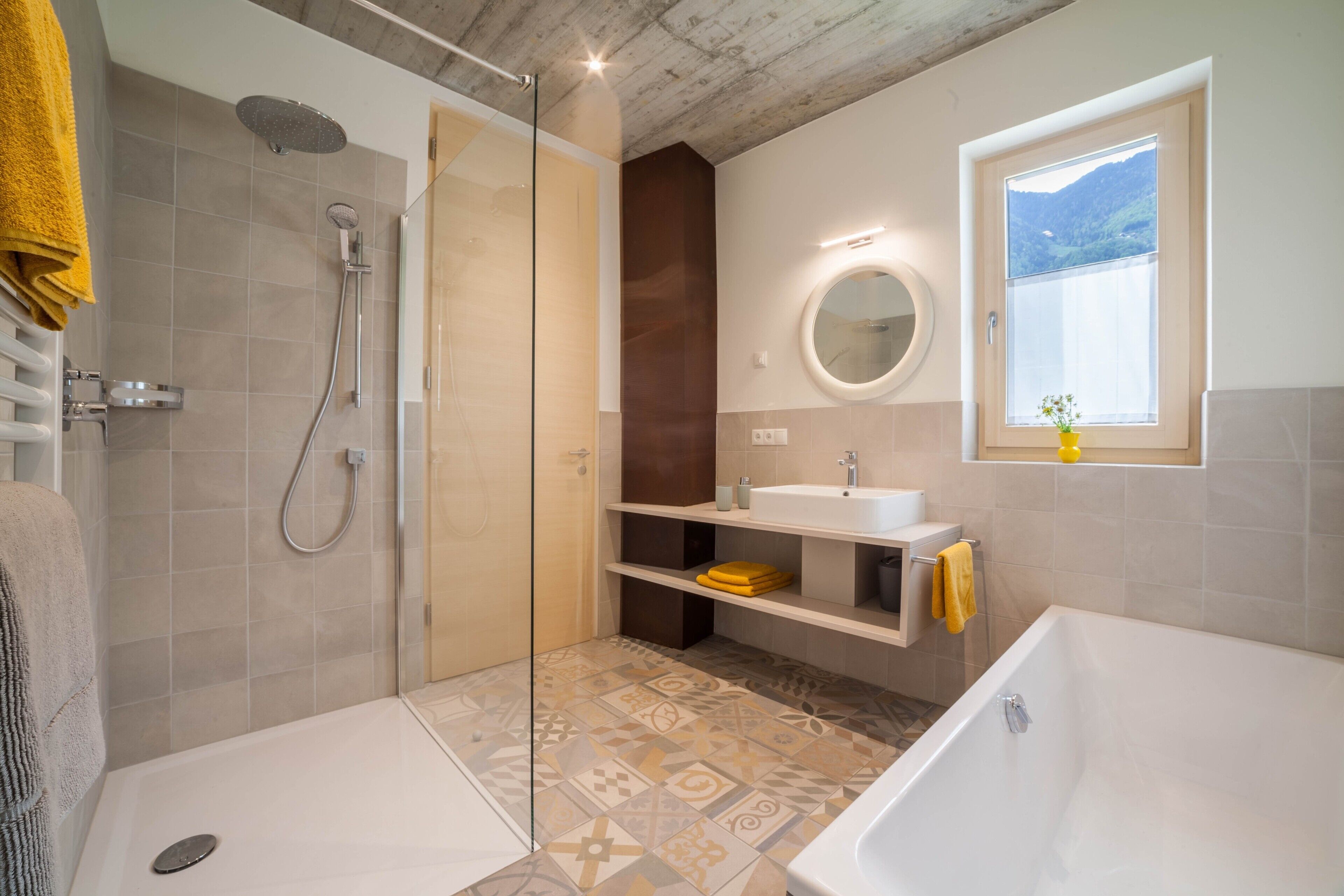 Bathtub, hair dryer, towels