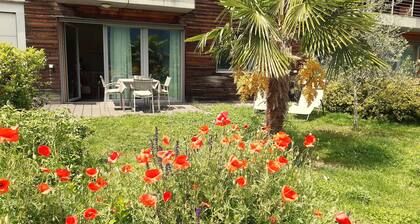 Holiday Apartment "Matthäus" with Mountain View, Wi-Fi, Garden & Terrace