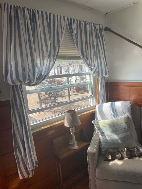 Come Up Pre-season For Great Rates! Unit #2-one Queen Bed, Full Bathroom - 미시간