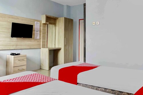 Super OYO 3903 Sweethome Syariah Guesthouse