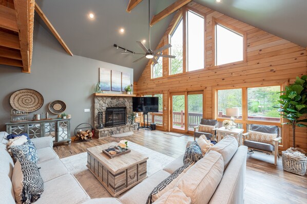 Smart TV, fireplace, DVD player, table football