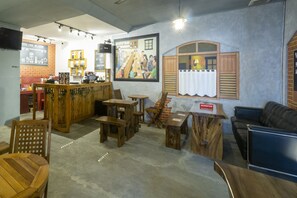 Unclassified image, 2 of 34, button - Spot ON 3978 Hotel Danau Indah (Bekasi)
