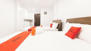 Room - Reddoorz Near Zobel Roxas (Makati)