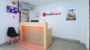 Unclassified image, 3 of 63, button - Reddoorz Near Zobel Roxas (Makati)