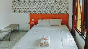 Unclassified image, 5 of 33, button - OYO 3895 D'luck Homestay (Sidoarjo)