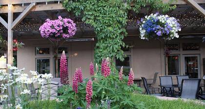 Flying Saddle Resort