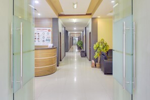 Lobby - OYO 3951 Hotel Tw Rancagoong (Cianjur)