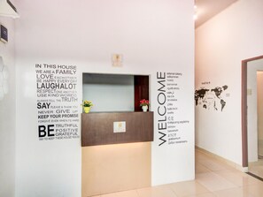 Lobby - OYO 89995 Damai Guest House (Kabanjahe)