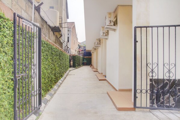 Exterior - OYO 3734 Ramboe Ranca Syariah (South Tangerang)
