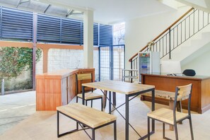 تناول الطعام