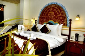 Blackout curtains, free WiFi, bed sheets - Mahal Rajwada Resort (Jaipur)