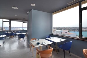 用餐