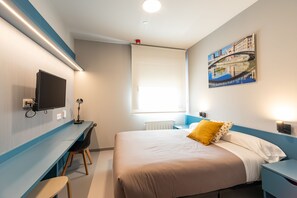 Executive Studio, 1 Double Bed | Down comforters, desk, laptop workspace, soundproofing - Residencia Universitaria Resa San Mamés - Campus Accomodation (Bilbao)