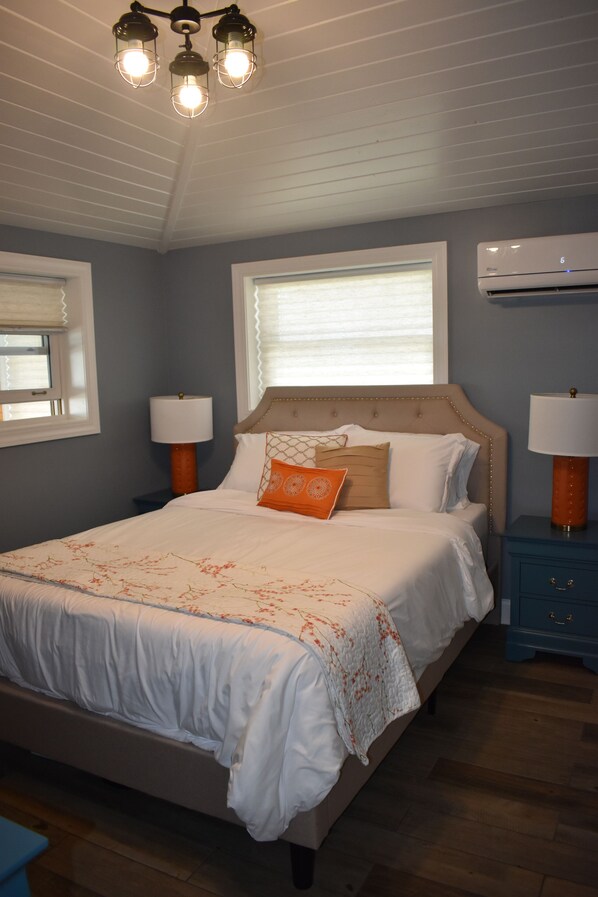 1 bedroom, iron/ironing board, travel cot, free WiFi