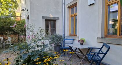 Stylishly furnished apartment in Dresden including bicycles, close to the center