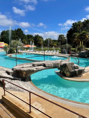Piscine extérieure, piscine chauffée