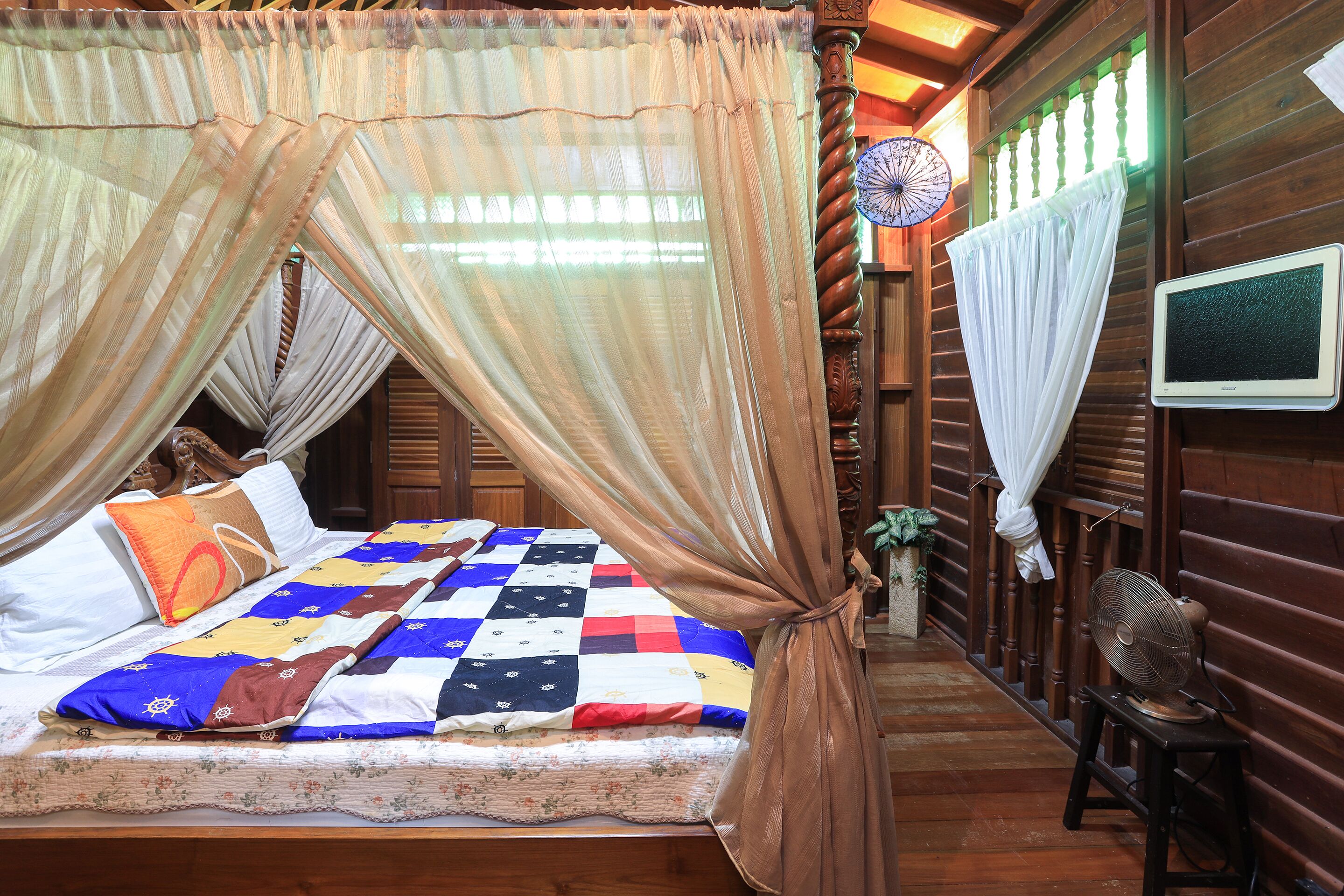 Apartment, 3 Bedrooms | 3 bedrooms, desk, free WiFi, bed sheets