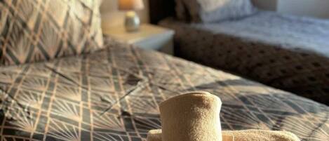 5 室のベッドルーム、アイロン / アイロン台、WiFi (無料)、ベッドシーツ